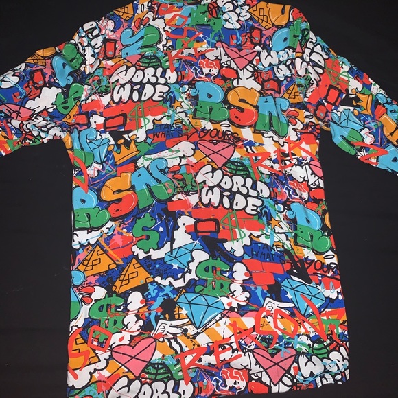 Agenda graffiti button down long sleeve. - Picture 2 of 2